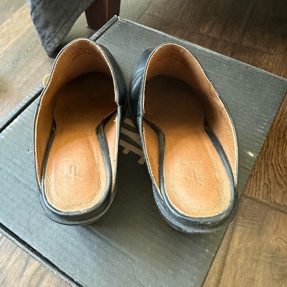 Frye | Serena Mule - Picture 6 of 10